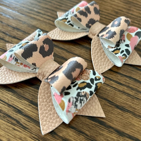 SOLD•Shoe Clips - Picture 3 of 3